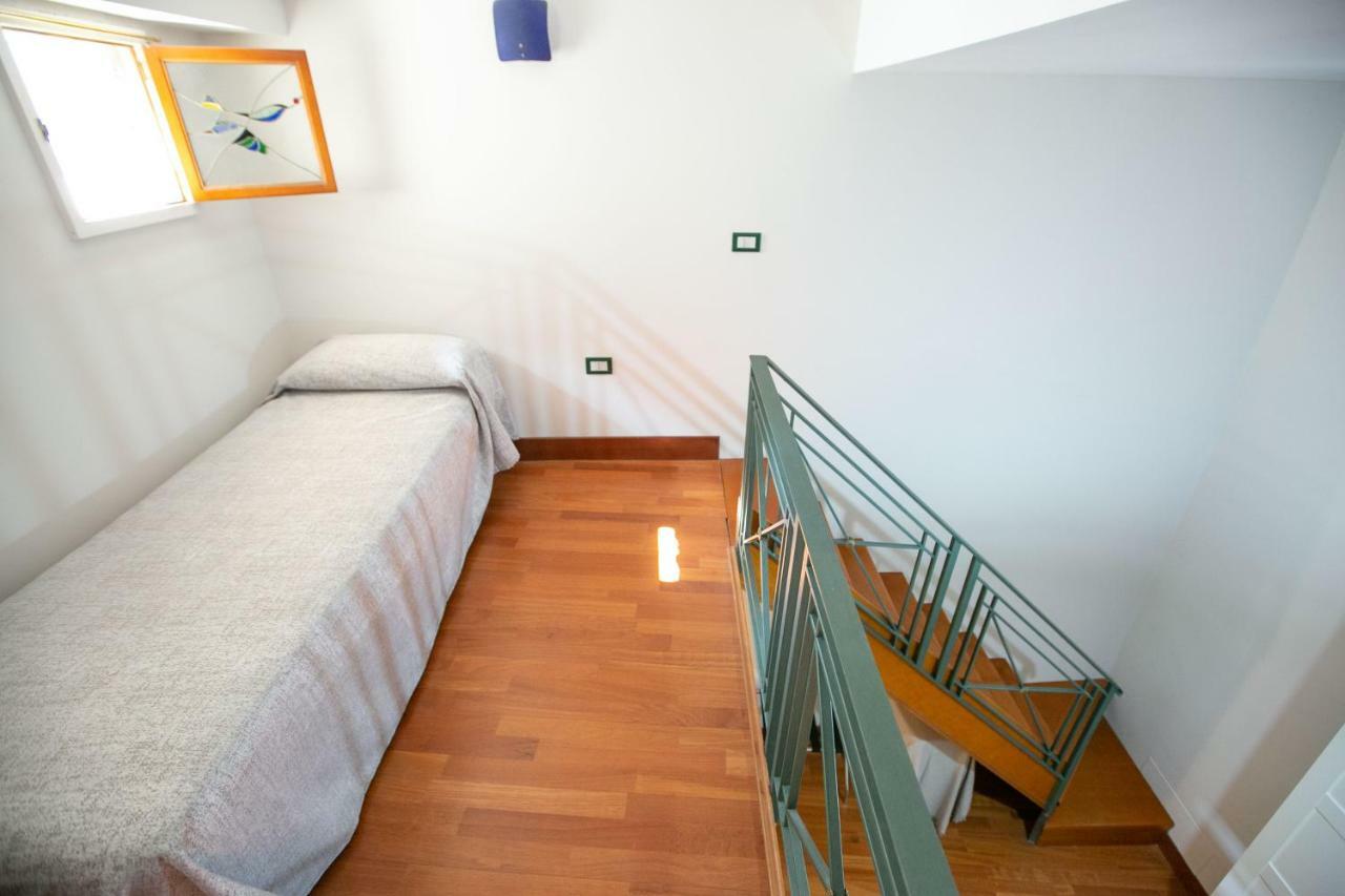 Sweet Toledo By Dimorra Apartment เนเปิลส์ ภายนอก รูปภาพ