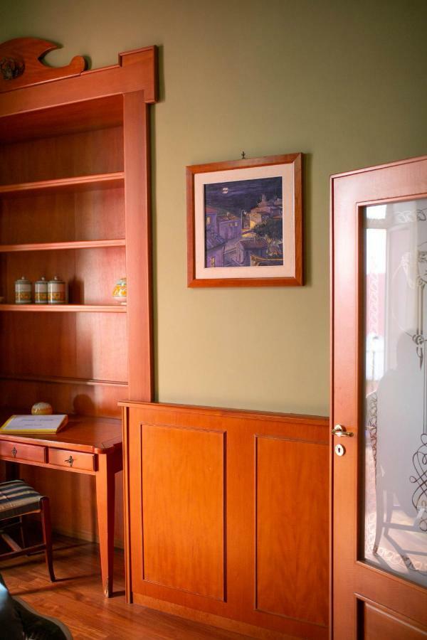 Sweet Toledo By Dimorra Apartment เนเปิลส์ ภายนอก รูปภาพ